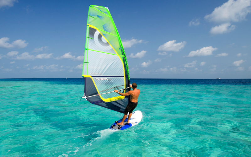 Windsurfing.jpg