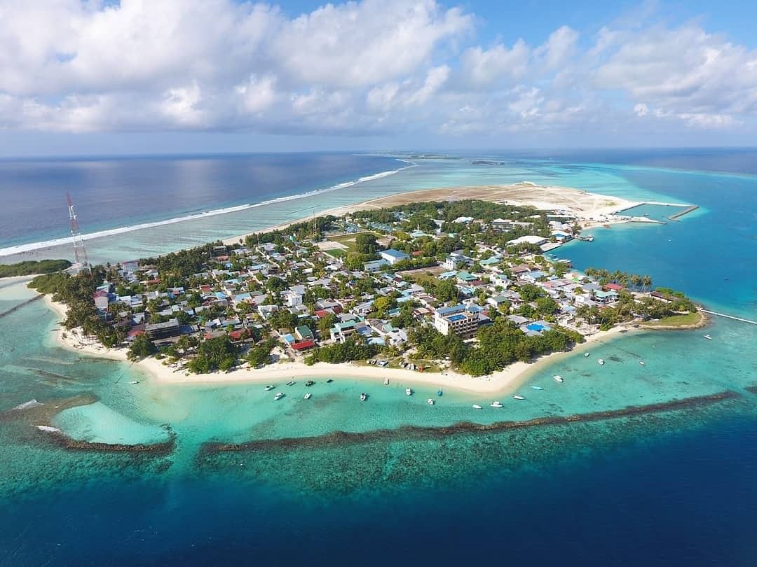 Thulusdhoo Island