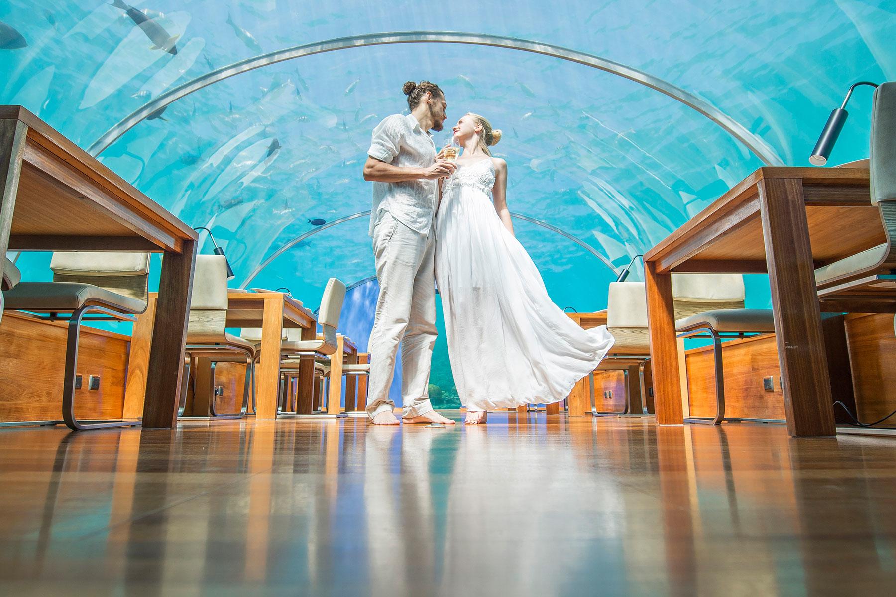 Underwater-Weddings-Conrad-Maldives-Rangali-Island-1.jpg