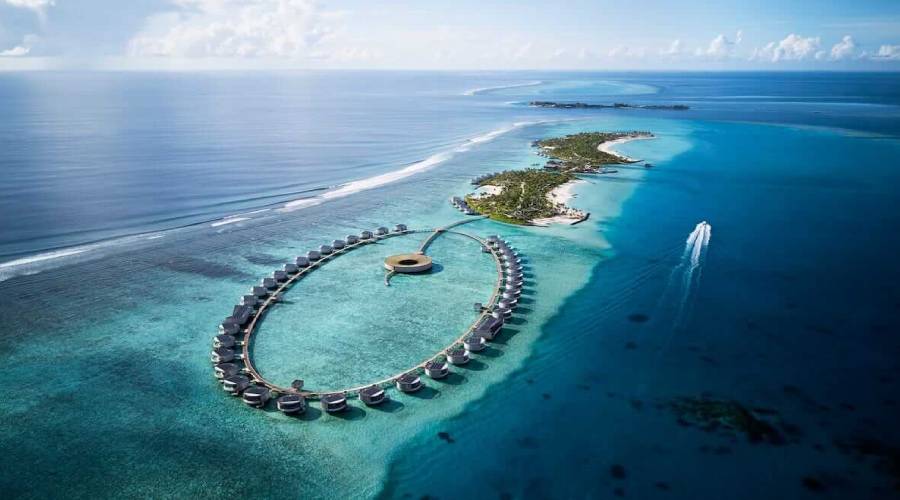 A Tropical Paradise Awaits: Why Maldives
