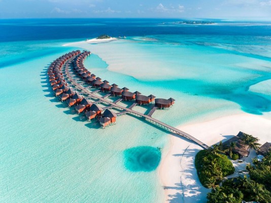 Confused about Travelling Solo to the Maldives? Get Your Answers Here