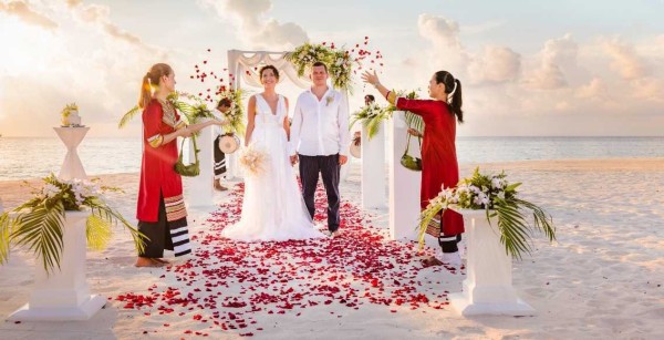 Destination Wedding in the Maldives